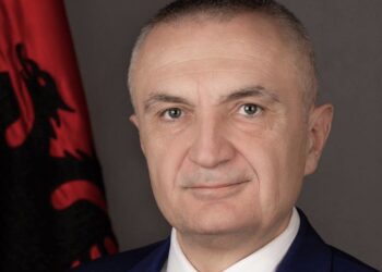 Presidenti Meta përshëndet miratimin e Ligjit të Simboleve Kombëtare