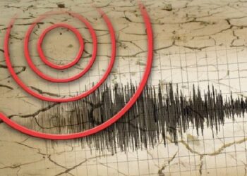 Tërmeti në Durrës, njerëzit dalin nga shtëpitë