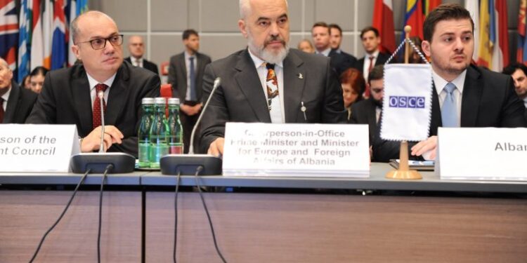 Rama i kundërpërgjigjet Ajatollahut: Çdo sulm mbi Shqipërinë është sulm mbi NATO-n