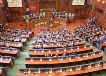 Rrëzohet Qeveria Kurti