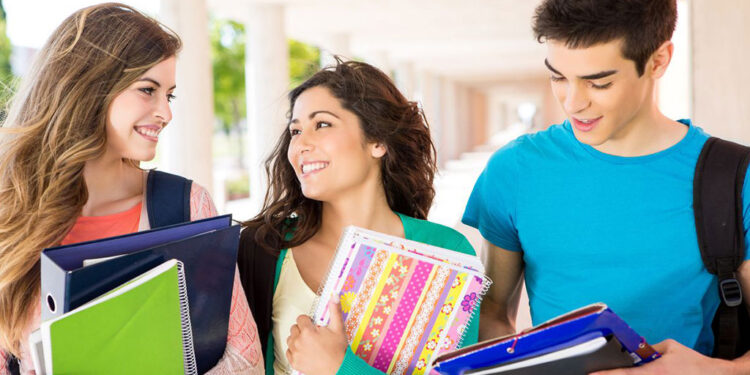 Njoftim për maturantët shqiptarë në Mal të Zi