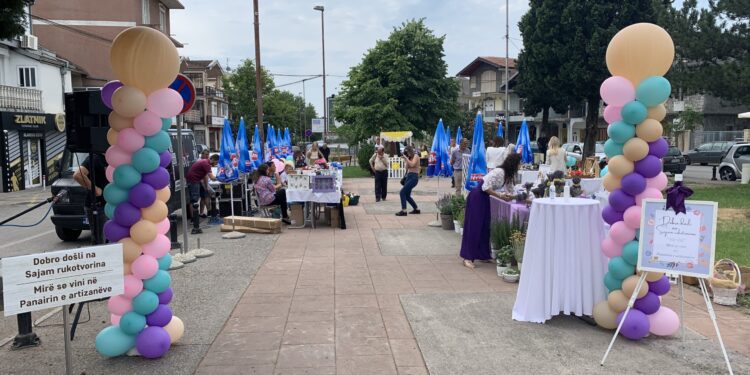 Në Tuz-Malësi, po mbahet Panairi i artizanëve