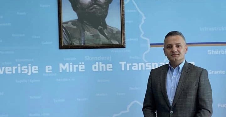 Pinjolli i familjes Jashari, Bekim Jashari përshëndet bashkimin e shqiptarëve në Malin e Zi: Bashkë për kombin!