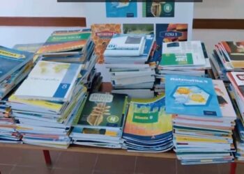 Komuna e Tuzit siguron libra falas për nxënësit e shkollave fillore nga klasa e parë deri në klasën e nëntë
