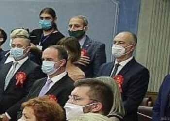 Verifikohen mandatet e deputetëve nga radhët e partive shqiptare