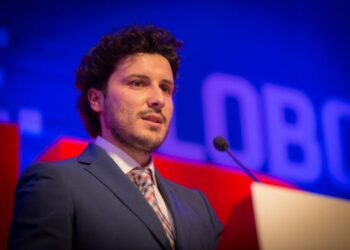 Dritan Abazoviq ministër i jashtëm i Malit të Zi, i katërti shqiptar në Ballkan?