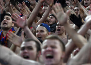 Maqedoni e V: Ndalohen 16 të rinj maqedonas për fyerje ndaj shqiptarëve