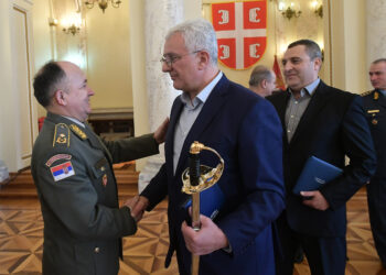 Mandic: Opozita në Mal të Zi fitoi zgjedhjet me forcat e popullit serb