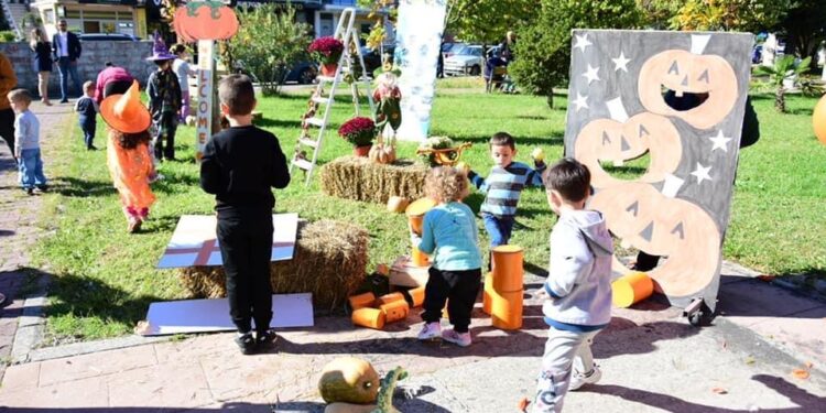 Në Tuz, mbahet festa e kungullit