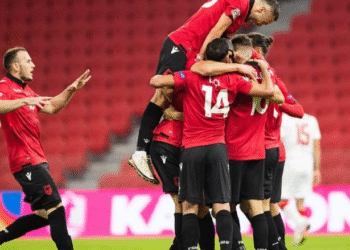 Shqipëria mposht Bjellorusinë, ngjitet në Ligën B