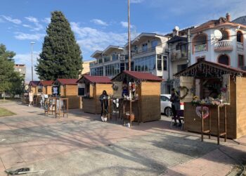 Atmosferë festash në Tuz-Malësi, për herë të parë, hapet “Pazari i Dimrit”