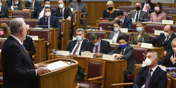 Parlamenti i Malit të Zi, nis debatin për Qeverinë e re