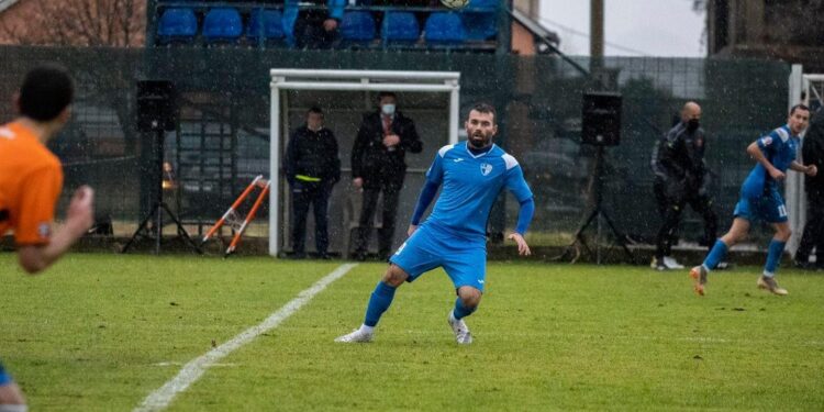 Deçiqi e mbyllë gjysmë-sezonin në vend të dytë dhe shkruan histori