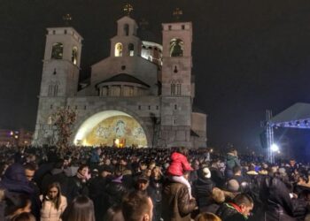 Ndalohen organizimet festive për natën e Vitit të Ri, lejohen bashkimet fetare