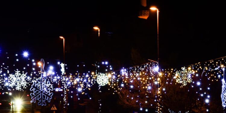 Festat e fundvitit, Tuzi në atmosferë festive