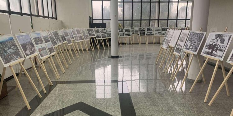 Ekspozita fotografike “100 vjet Tirana Kryqytet” në Tuz