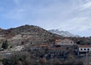 Gjyteza e Dinoshës, dëshmi e një vendbanimi parahistorik