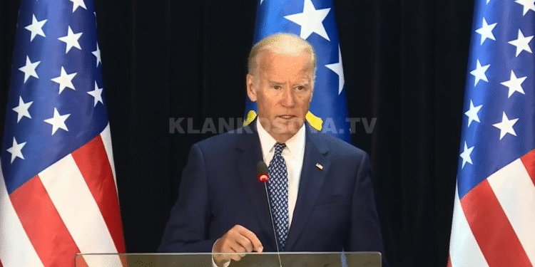 Presidenti i SHBA, Joe Biden i shkruan letër Vuçiqit, i kërkon njohjen e Kosovës