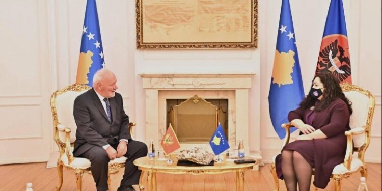 Ambasadori i Malit tē Zi, Ferhat Dinosha përfundon mandatin e tij