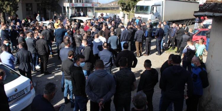 Krivokapiq, Abazoviq dhe Bojoviq, vijnë në Tuz