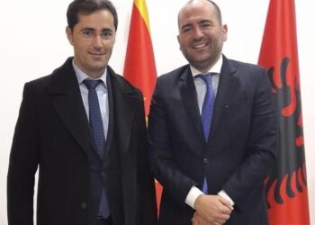 Kurtezi: Shkolla shqip ka misioninin fisnik të ruajtjes së identitetit kombëtar