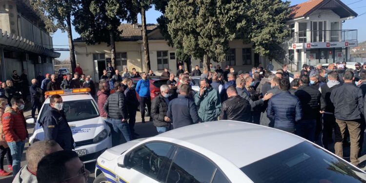 Gjeloshaj: Krivokapiq po na hakmerret shkaku i flamurit të Kosovës