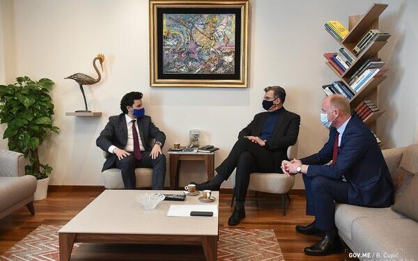 Zëvëndëskryeministri i MZ, Dritan Abazoviq, priti në takim kreun e LDSH-së, Camaj dhe Hasangjekaj