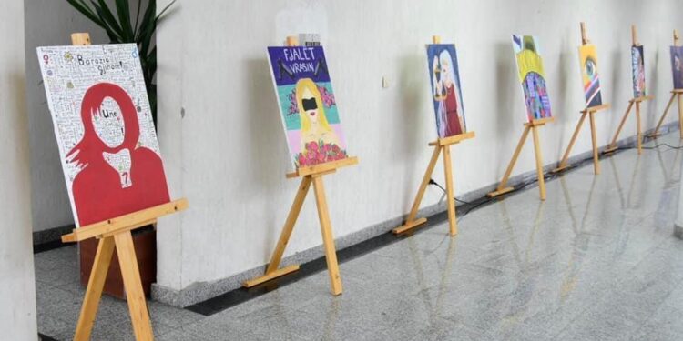 Ekspozitë Kolektive “Raising Awareness” në Tuz