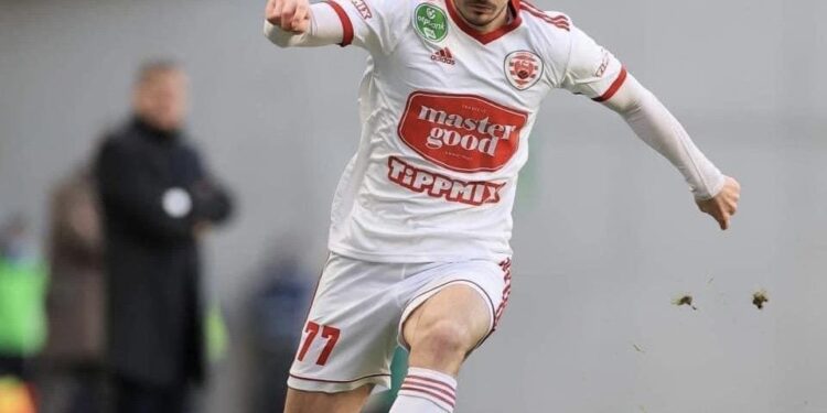 Kombëtarja shqiptare sytë kah futbollisti Driton Camaj