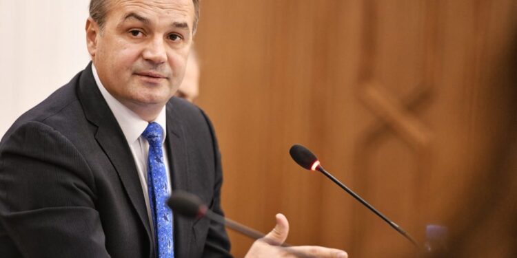 Hoxhaj pas refuzimit të Malit të Zi për t’i sjellë ushtarët në Kosovë: ‘Srpski Svet’ po bëhet kërcënim për orientimin euroatlantik të rajonit