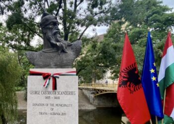 Busti i Skënderbeut vendoset në kryeqytetin e Hungarisë