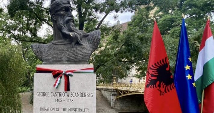 Busti i Skënderbeut vendoset në kryeqytetin e Hungarisë
