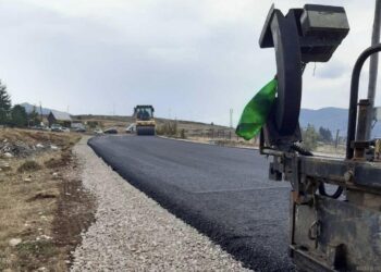 Fillon asfaltimi i rrugës për në bjeshkën e Koritës