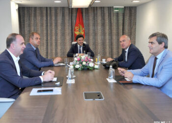 Abazoviq bisedoi me Gjeloshaj,Nimanbegun, Gjekën dhe Ibrahimoviq