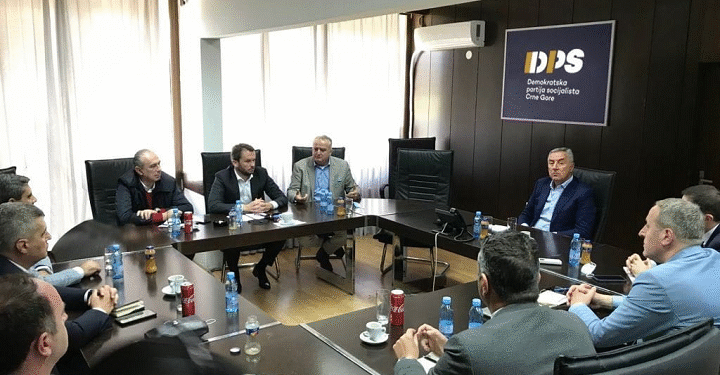 Opozita: Qeveria kalimtare dhe zgjedhjet e parakohshme janë e vetmja zgjidhje 