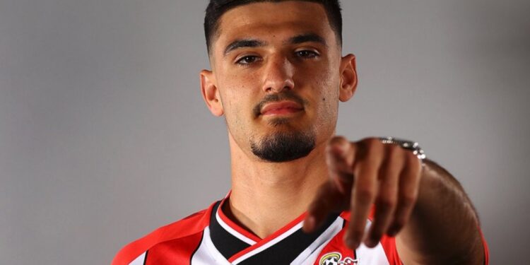 Broja: Futbollisti i kombëtares i lindur në Londër: Ne jemi malësorë