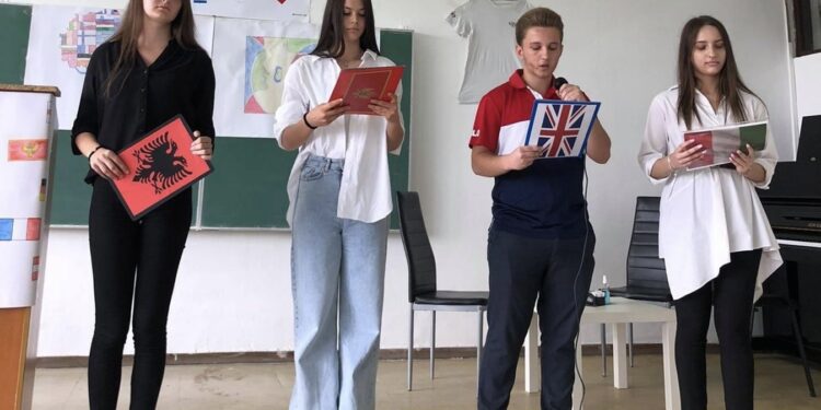 SHMP “25 Maji” në Tuz e shënoi Ditën e gjuhëve