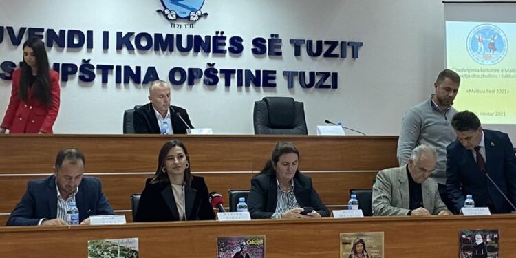 Në Tuz, mbahet tryezë e rrumbullakët me temë -Trashëgimia kulturore e Malësisë, ruajtja dhe zhvillimi i folklorit