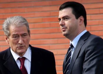 Tiranë: Ringritje apo ndarje e Partisë Demokratike?