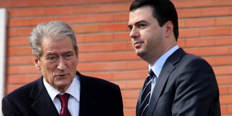 Tiranë: Ringritje apo ndarje e Partisë Demokratike?