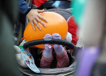 Nga e hëna fillon aplikimi i kërkesave për kompensim për nënat me tre e më shumë fëmijë