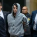 Martin Shkreli urdhërohet të kthejë 64 milionë dollarë