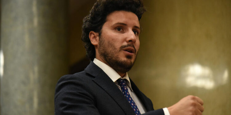 Dritan Abazoviq, nga “Shpëtimtar” në “Šiptar“