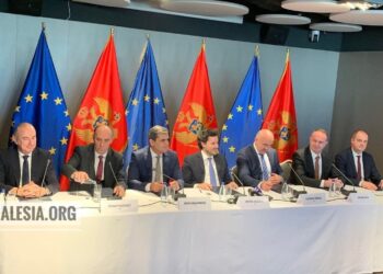 Kryeministri nga URA, Zëvendëskryeministrat nga SNP dhe Partia boshnjake