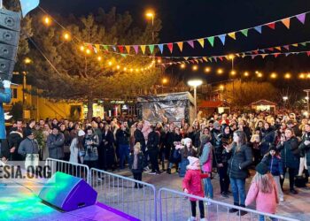 Karnevali “Koret 2022”, hapet me përformimin e këngëtarit Shkumbin Ismaili