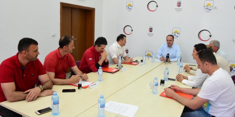 Komuna e Tuzit ndanë mjete financiare për klubet sportive në Malësi