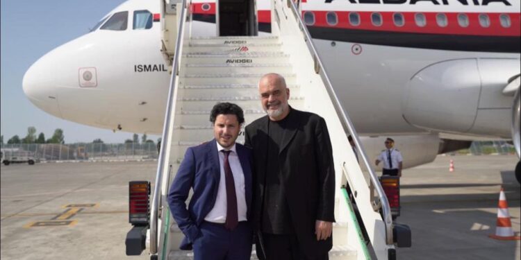 Rama e Abazoviq udhëtojnë drejt Ukrainës