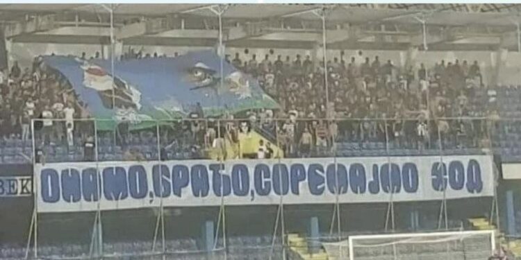 Tifozët e Buducnostit me mesazhe provokuese drejtuar shqiptarëve