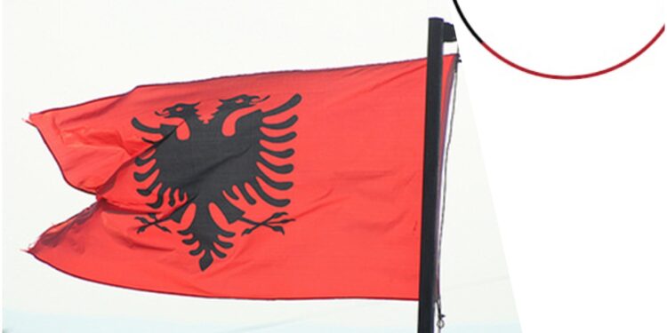 Komuna e Tuzit, aktivitet për Ditën e Flamurit