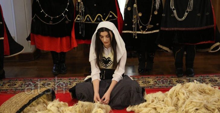 Në Tiranë u zhvillua mbrëmja e Xhubletës